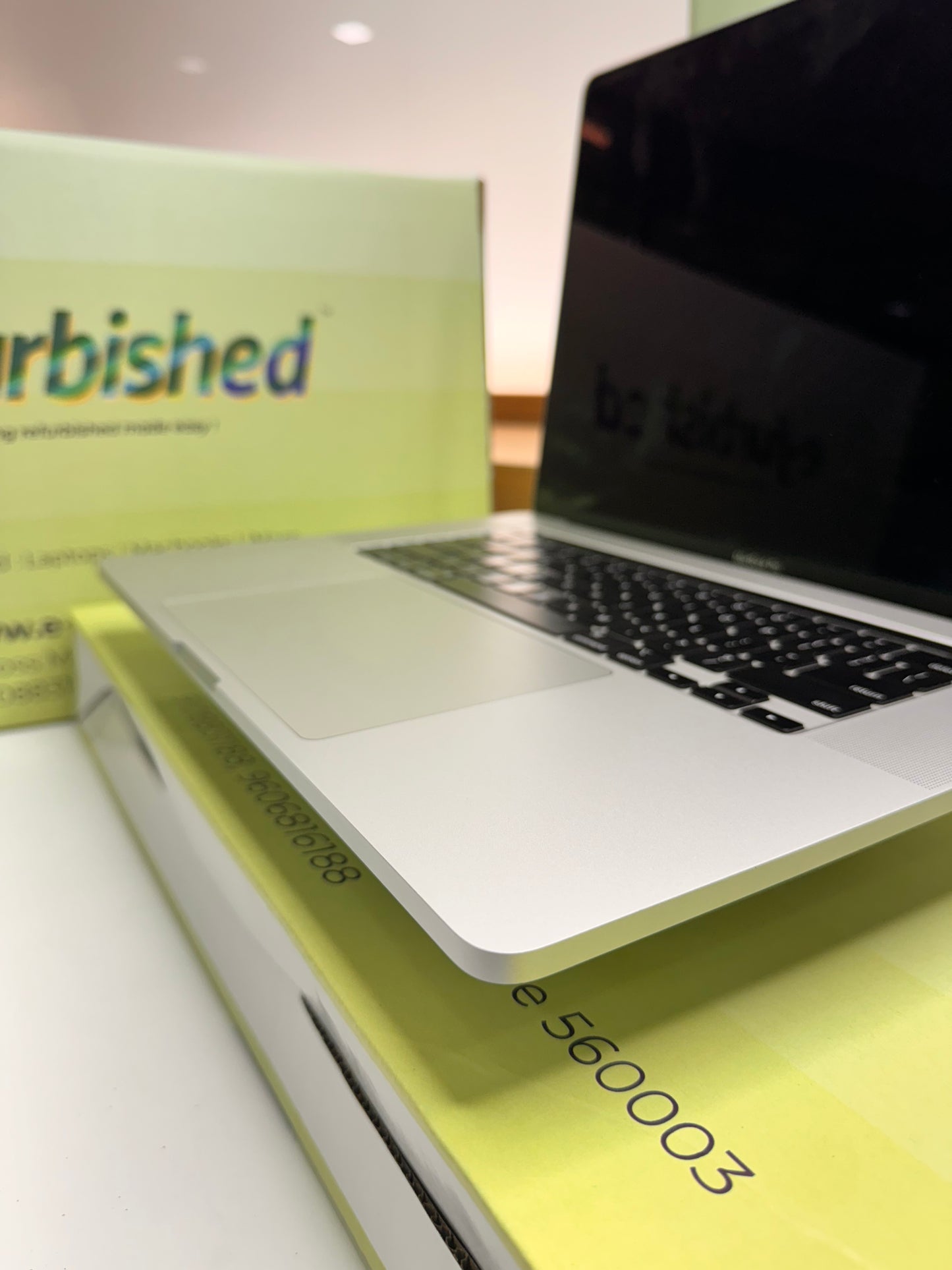 REFURBISHED Macbook Pro A2141 2020-2021 (i9/32gb/1TB/1 Year/8GB Graphics/Touchbar/16" Retina)