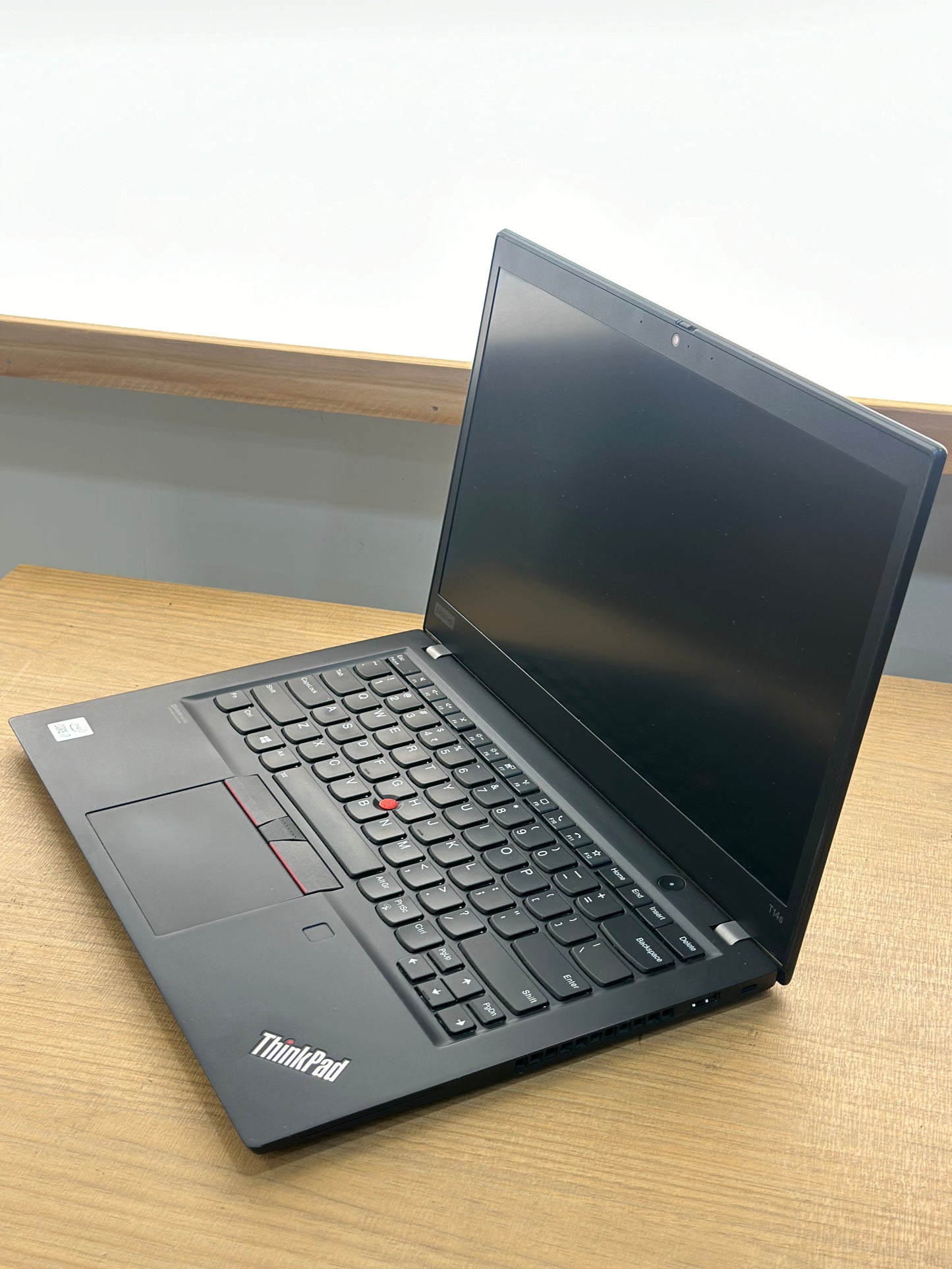 Refurbished Lenovo T14s (Core i7 10th/14"/1 Year Warranty)