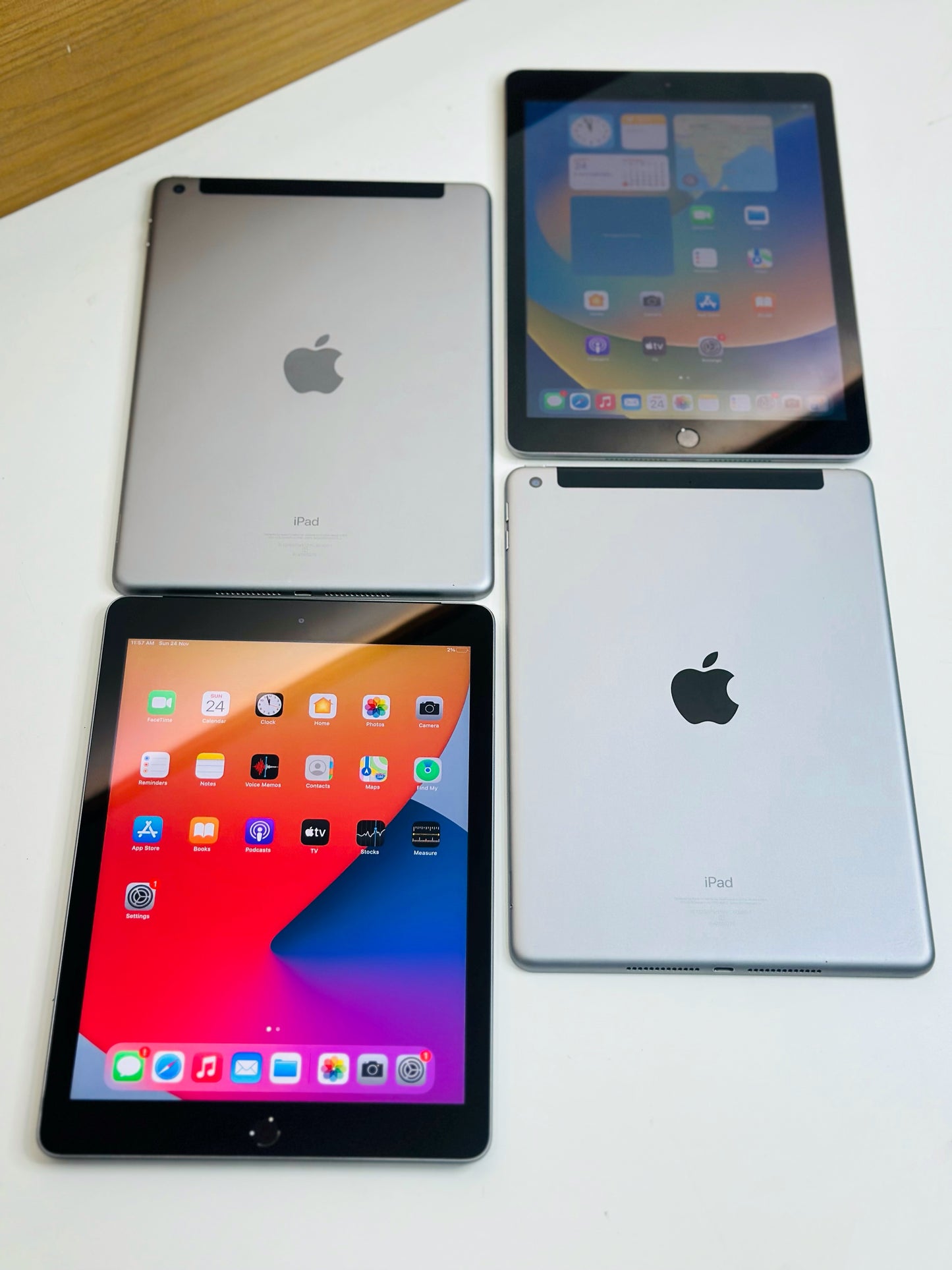 REFURBISHED APPLE iPAD 7TH GEN (10.2" Reina/32GB/WiFi + Cellular/6 MONTH WARRANTY)