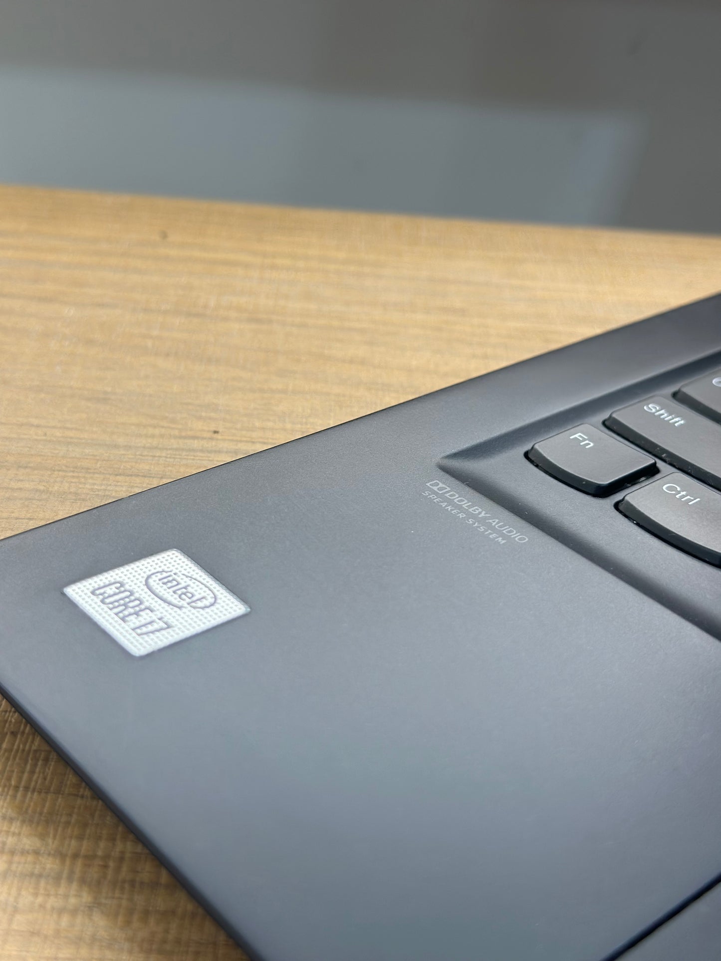 Refurbished Lenovo T14s (Core i7 10th/14"/1 Year Warranty)