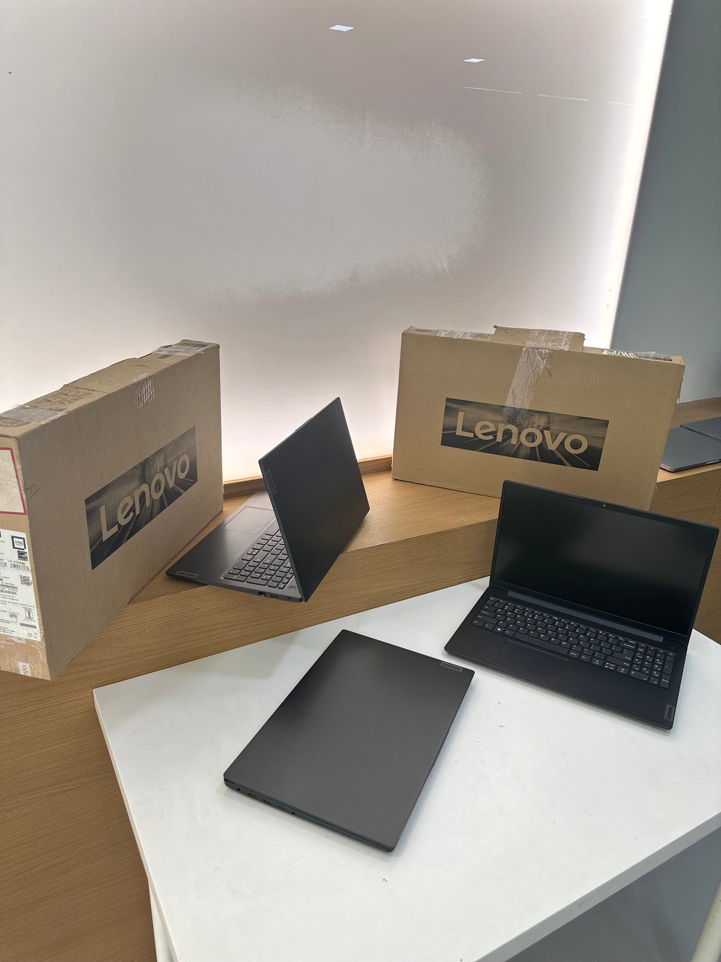 OPEN BOX LENOVO V15 G3 (CORE i3 12TH GEN/8GB/512GB SSD/15"/1 YEAR WARRANTY)